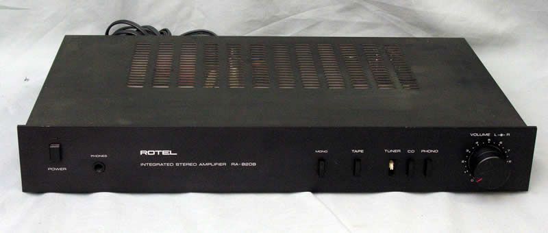 ROTEL RA 820B STEREO AUDIOPHILE QUALITY INTEGRATED AMPLIFIER  