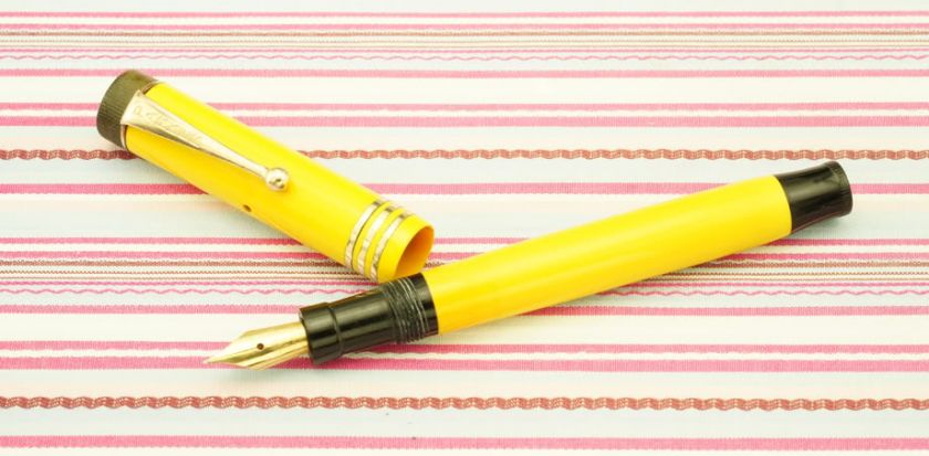 Vintage PARKER DUOFOLD Lucky Curve Mandarin Yellow Fountain Pen  