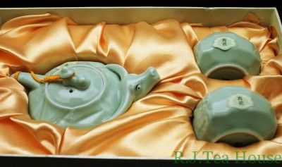 Yue kiln Ancient Fortunate Ox Celadon Tea Pot 3pcs.Set  