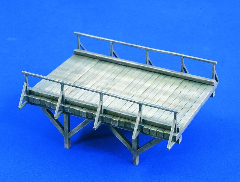 Verlinden 135 Wooden Bridge Section, item #1725  