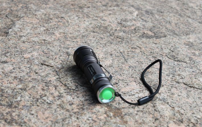 CREE XML T6 Palight M6 2 Zooming Flashlight  