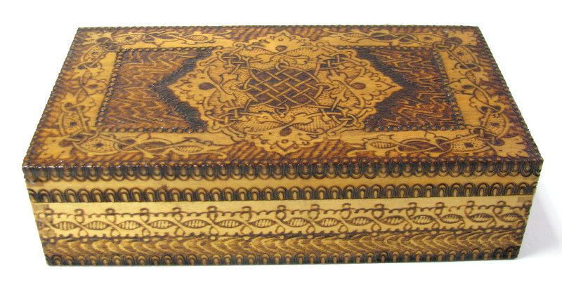 OLD BULGARIAN PYROGRAPHED FOLK WOOD BOX CASE BULGARIA   