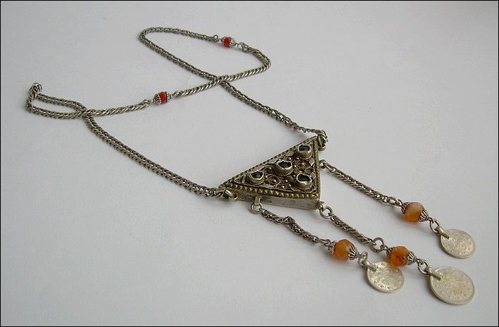 19TH CENTURY OTTOMAN / TURKISH SILVER AMULET NECKLACE  