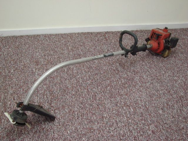 HOMELITE ST 155 Gas Powered Weedwacker Line Trimmer  