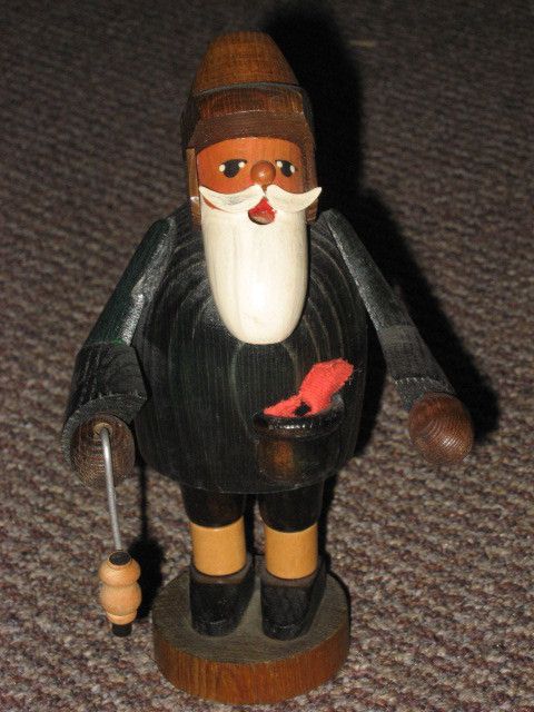 Old Expertic Erzgebirge Wooden German Figurine Watchman  