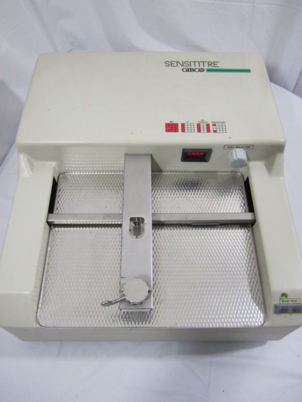 Veterinary SENSITITRE Lab Equipment Model B  