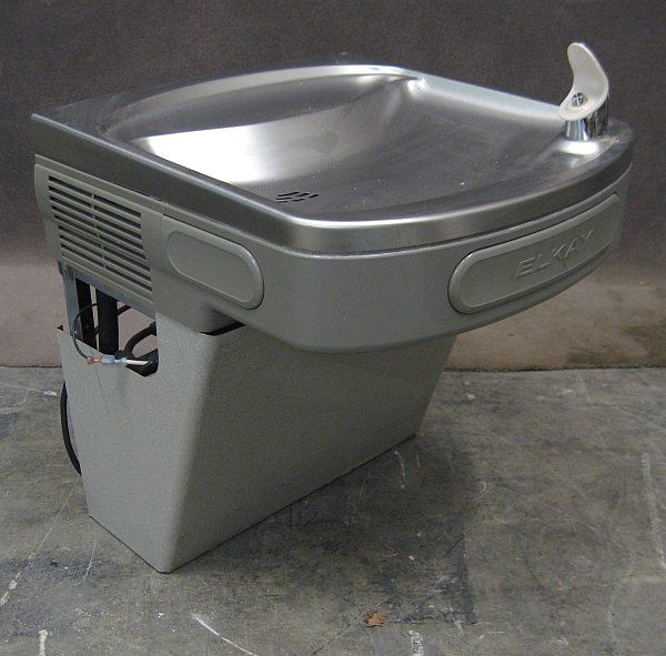 Elkay EZFSTL8 1A Wall Mount Drinking Water Fountain  