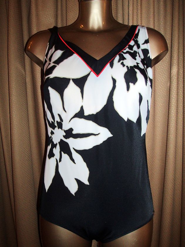 Maryan Charmline Moulded Swimsuit Blk/White 18D BNWT  