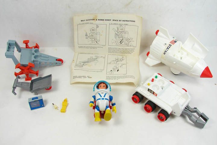 VINTAGE ELDON BILLY BLASTOFF SPACE TOY VEHICHLE RADIOACTIVE RETRIEVAL 