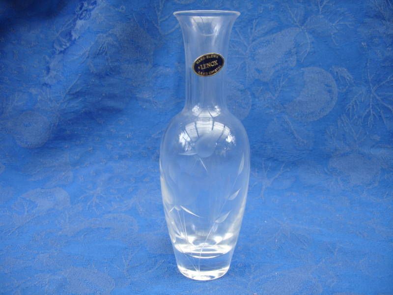 LENOX ETCHED HAND BLOWN LEAD CRYSTAL FLOWER/BUDD VASE  