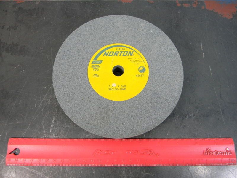 NORTON GRINDING WHEEL 7 X 1 X 5/8 CARBIDE NEW  