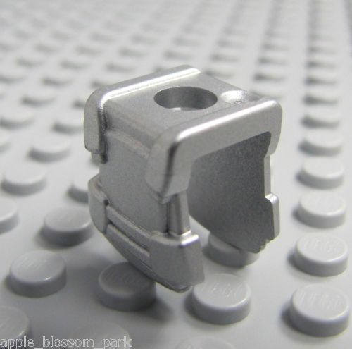 NEW Lego Minifig Silver Breast Plate Armor 8189 8190  