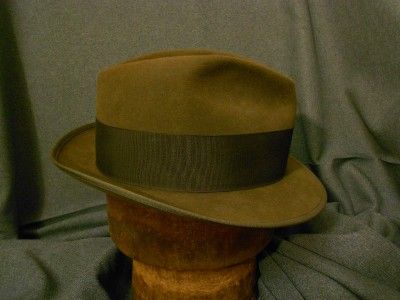 Vintage The Eagle by Stetson Royal DeLuxe Fedora Hat with Pin, Brown 