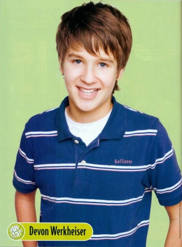 DEVON WERKHEISER   11 x 8   PINUPS   POSTERS  