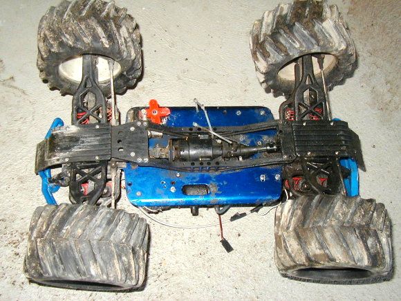 TRAXXAS TRX GAS/NITRO RC MONSTER TRUCK/BUGGY~W/RADIO~NR  