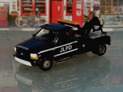 2000 Ford Dually Pickup Police Tow Truck Limited Edition 1/64 Scale 