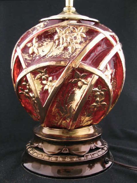 Consolidated artsculptureware ruby glass decorated with gold is very 