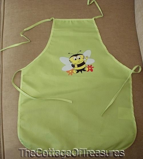   CHILDREN KIDS GREEN W/ BEE YELLOW CRAFT APRON WORK GARDEN COOK  