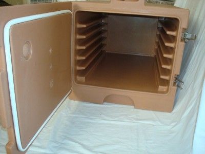 Cambro CamCarrier 42111 1826MTC Insulated Food Tray Carrier Front 