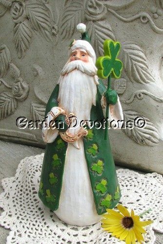 IRISH SANTA CLAUS Statue Shamrock & Horse Shoe  