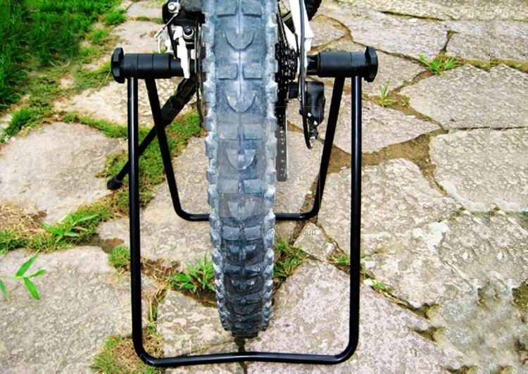 UNIVERSAL MOUNTAIN BICYCLE BIKE WHEEL HUB REPAIR STAND  