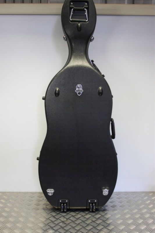 DCM Cello Hard Case with Wheels   slight damage  