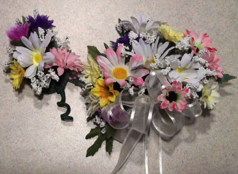 Prom Wedding Military Ball Pastel Mixed Daisy Corsage  