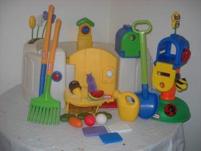 Little Tikes Activity Garden 3 Veggies 3 Mail Buzz Shovel Water Can 