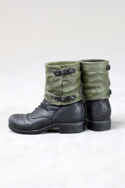 ms0031 man black/green boot fits 12 figures  