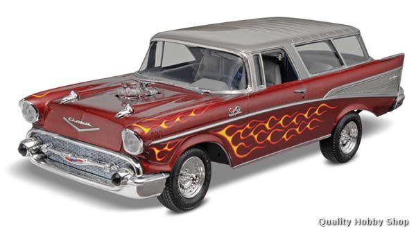 Revell 1/24 scale 1957 Chevy Nomad skill 2 plastic model kit#0883 