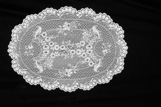 Heritage Lace Floret Placemat 14 x 20 Ecru/White  