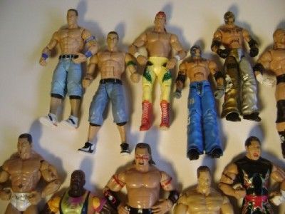 LOT OF 26 WWE WRESTLING ACTION FIGURES PLUS ACCESSORIES MATTEL 